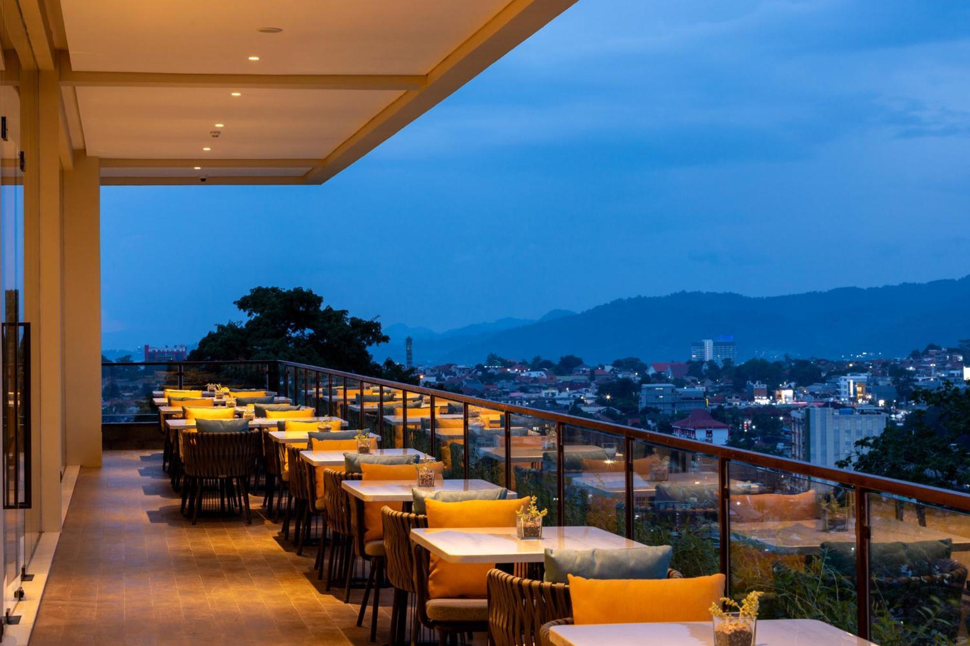 Holiday Inn Lampung Bukit Randu By Ihg Bandar Lampung Exterior foto